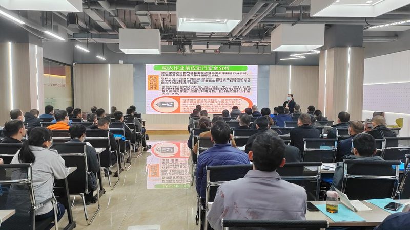 学历提升机构选大机构还是小机构