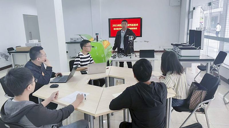 建造师培训学校零基础学员费用解析