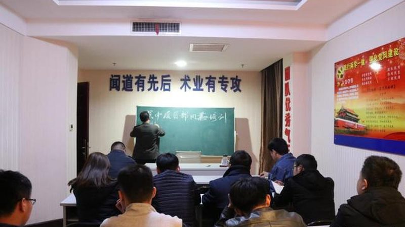 优秀的少儿编程教师应具备以下教学方法：